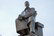 Памятник изобретателю радио А.С.Попову