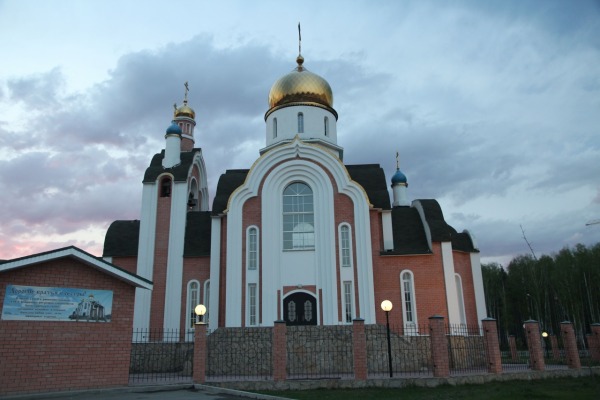 Храм во имя Святого Равноапостольного князя Владимира