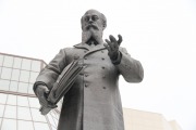 Памятник Владимиру Ефимовичу Грум-Гржимайло