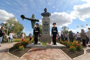Мемориал в честь лётчика-героя Григория Речкалова