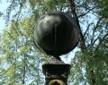 Памятник Земной шар