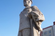 Памятник почетному стрелочнику