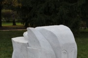 Скульптуры с международного фестиваля садово-парковой скульптуры в ЦПКиО