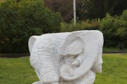 Скульптуры с международного фестиваля садово-парковой скульптуры в ЦПКиО