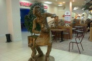 Скульптура «Повар» в ТРЦ Гринвич