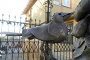 Скульптура дворника в Березовском