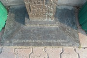 Памятник Петру I около Доктор Скотч паба