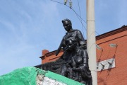 Памятник павшим за советскую родину