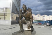 Памятник «Военный связист»