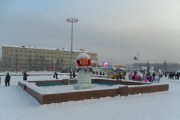 Фонтан на площади Ленинского Комсомола