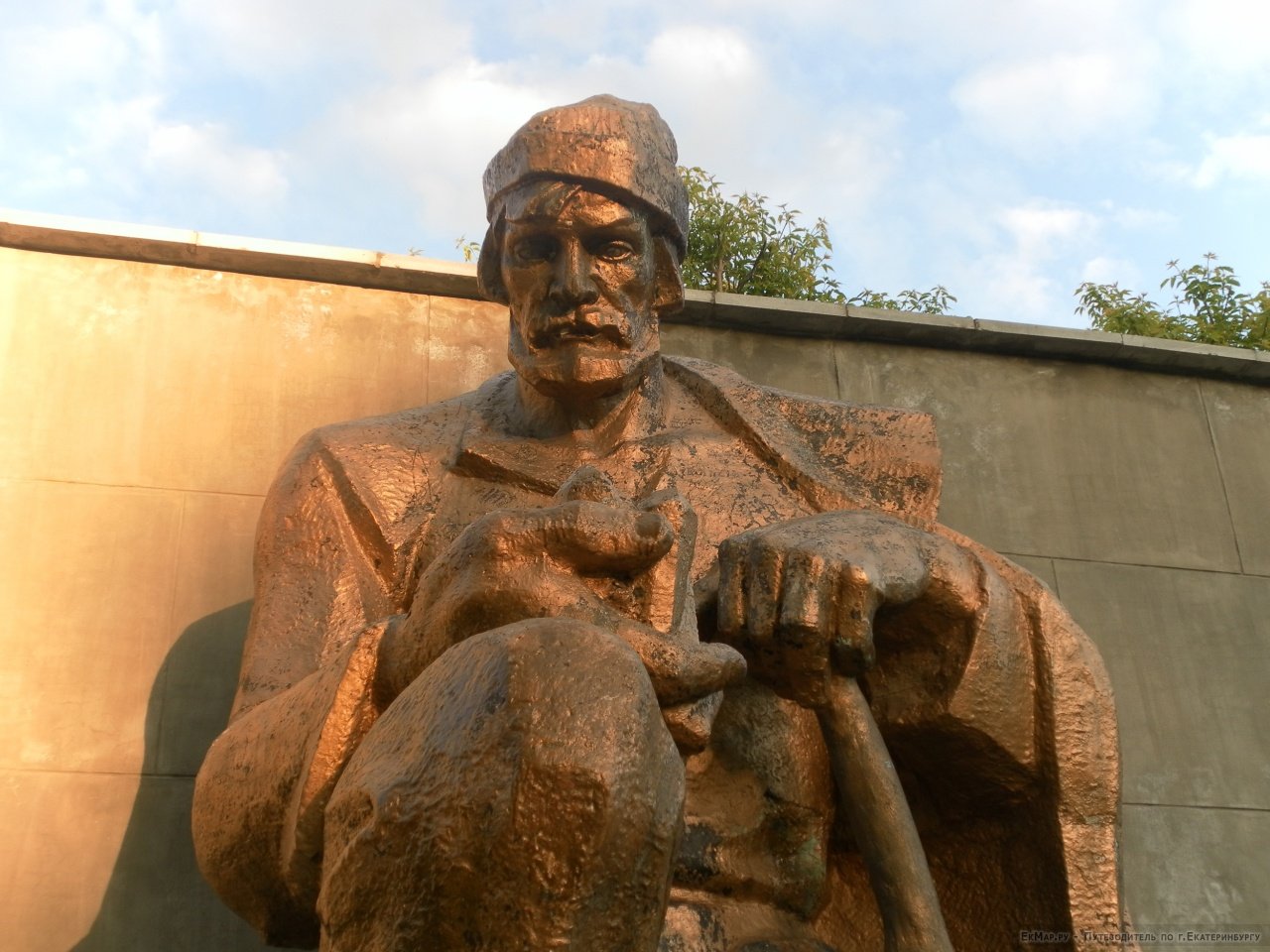 Памятник Ерофею Маркову в Берёзовском